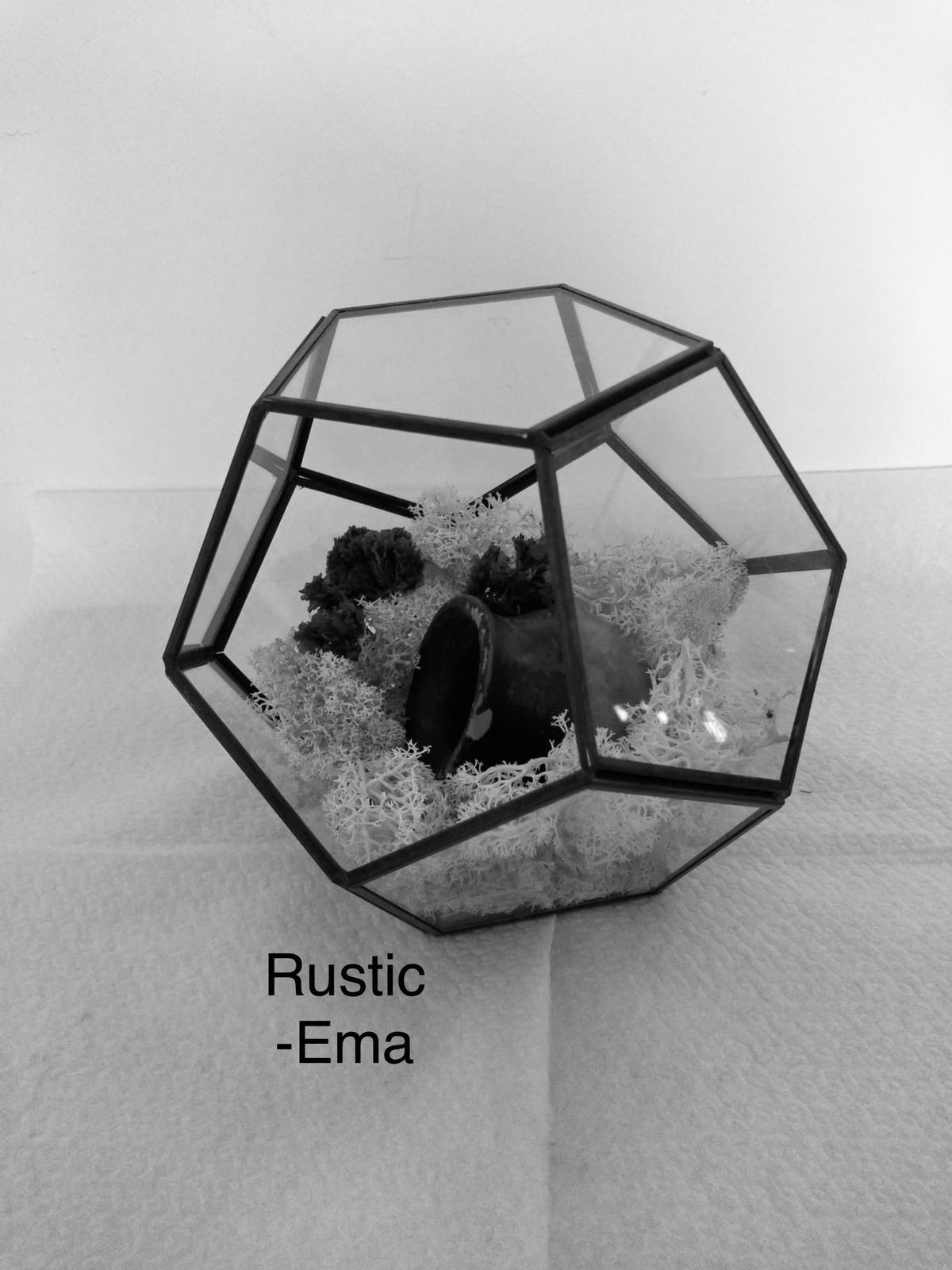 Rustic -Ema
