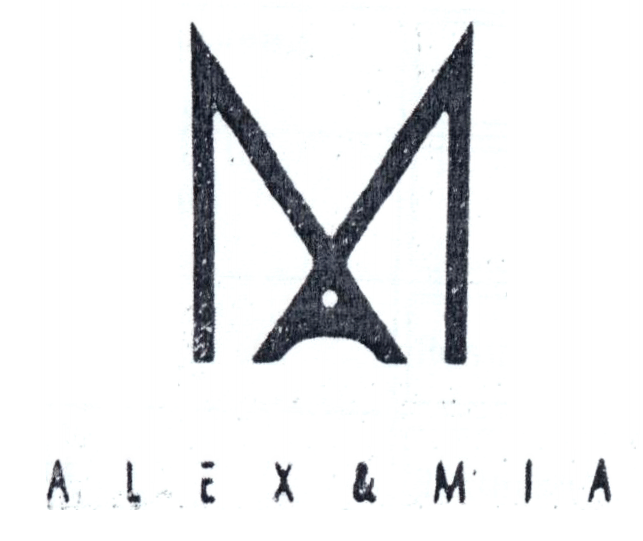 AM ALEX & MIA
