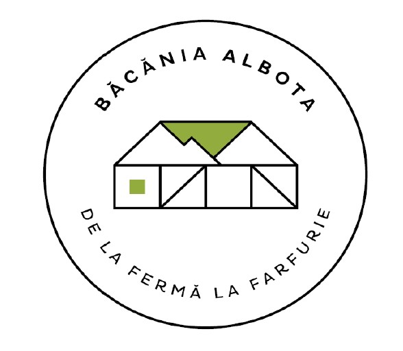 BĂCĂNIA ALBOTA DE LA FERMĂ LA FARFURIE